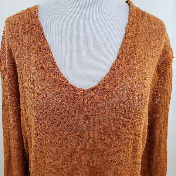 Free People Ocean Air Hacci top gold rust size medium - Picture 5 of 10